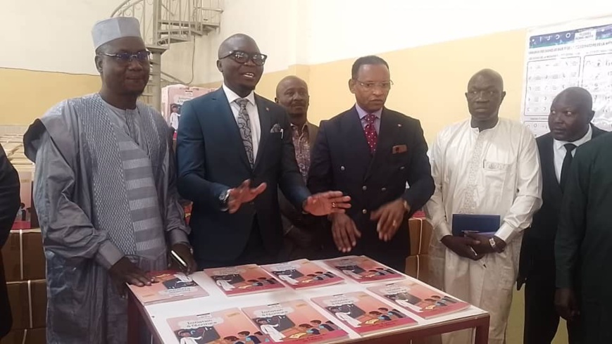 Innovation éducative au Tchad : réception des manuels de la méthode Florès GonG-NOTA Innovation éducative au Tchad : réception des manuels de la méthode Florès GonG-NOTA