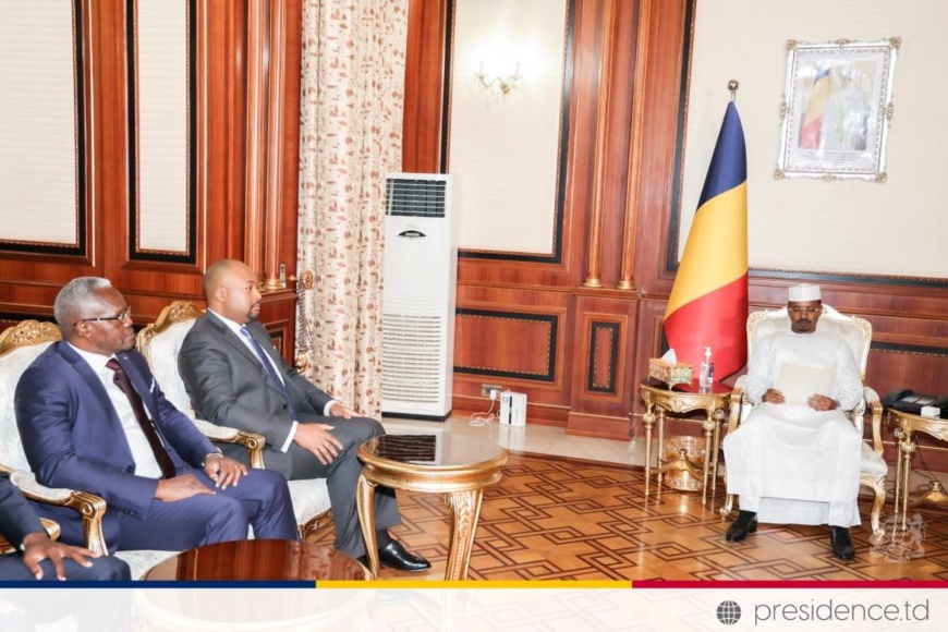 CEMAC : Un émissaire du Président en exercice reçu par le Chef de l’Etat du Tchad CEMAC : Un émissaire du Président en exercice reçu par le Chef de l’Etat du Tchad