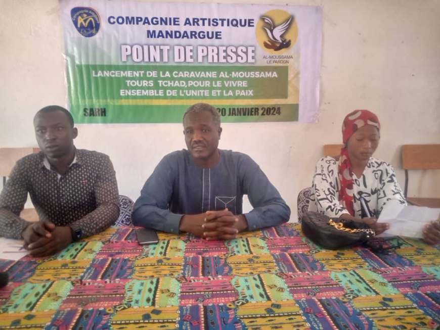 Tchad : L’artiste comédien, Mandargué lance sa caravane dénommé Al-Moussama Tours Tchad, pour le vivre ensemble, l’unité et la paix à Sarh Tchad : L’artiste comédien, Mandargué lance sa caravane dénommé Al-Moussama Tours Tchad, pour le vivre ensemble, l’unité et la paix à Sarh