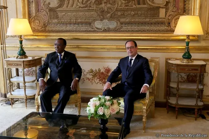 France/Tchad : Le Président Déby se dit "satisfait" des entretiens avec François Hollande