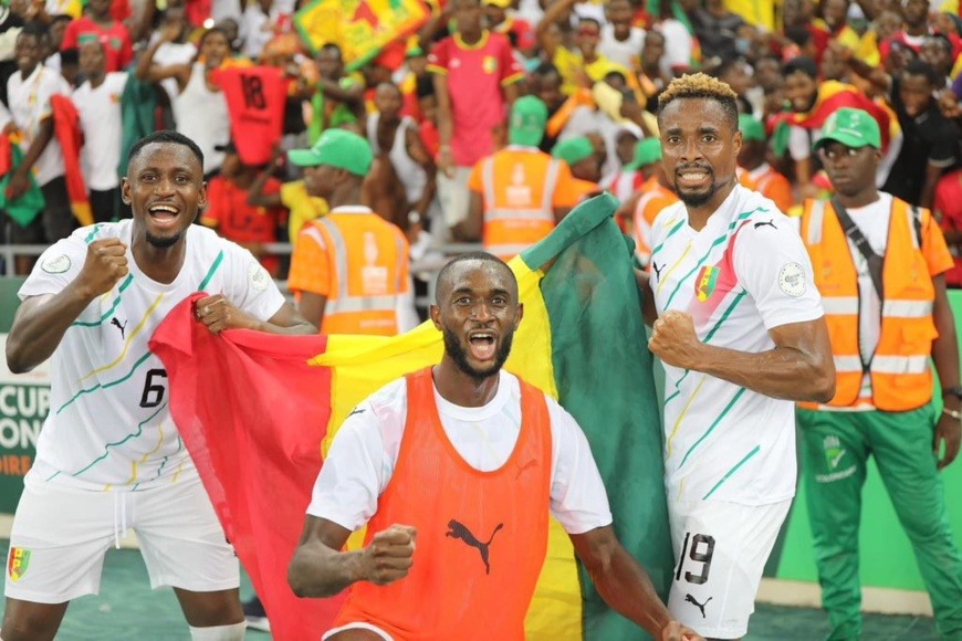 CAN 2023 : Le Président Doumbouya rend hommage à l’équipe guinéenne après sa victoire contre la Guinée Equatoriale CAN 2023 : Le Président Doumbouya rend hommage à l’équipe guinéenne après sa victoire contre la Guinée Equatoriale