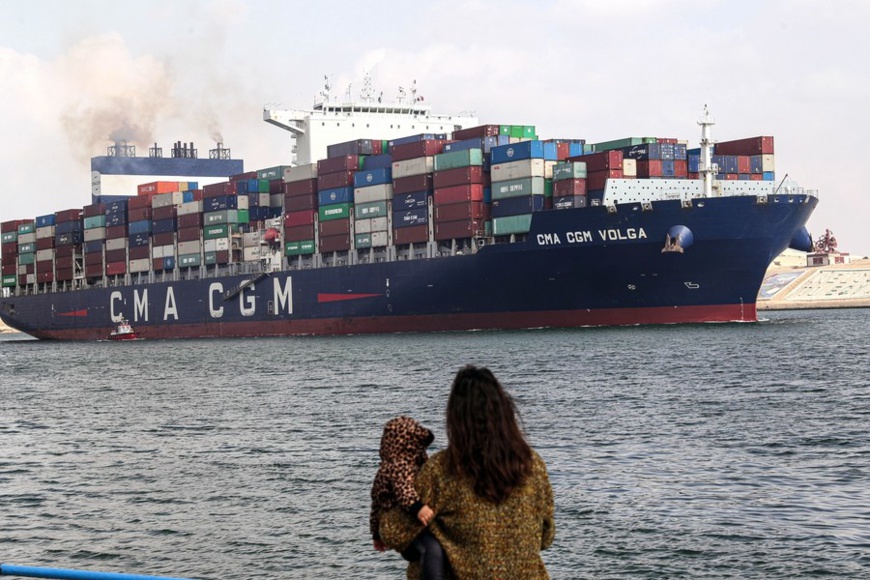 A cargo ship travels on the Suez Canal in Ismailia Province, Egypt, Jan. 13, 2024. (Xinhua/Ahmed Gomaa)