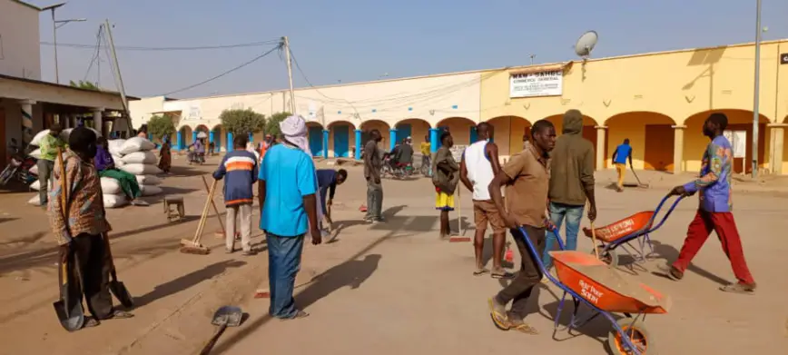 Tchad : à Sarh, des jeunes du quartier Kassaï œuvrent pour la propreté de la ville