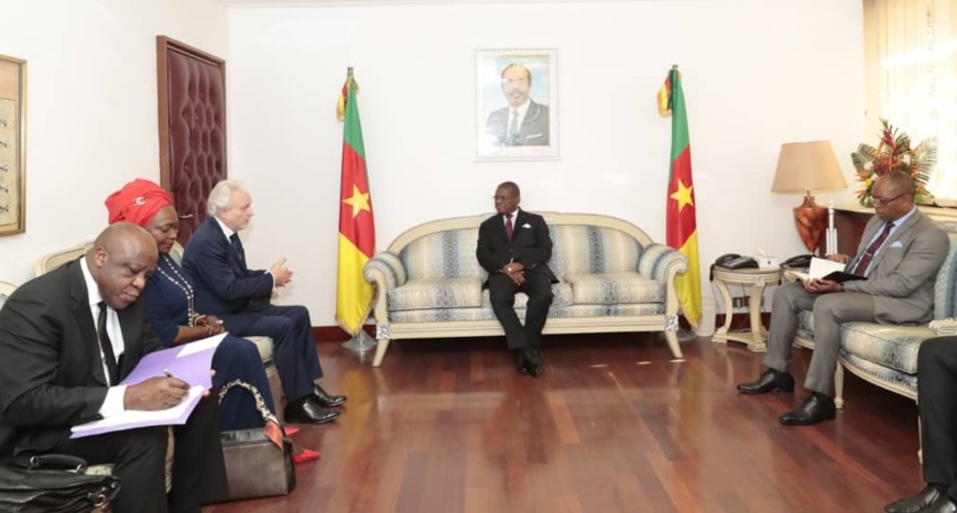 Cameroun : le PDG de TV5 Monde reçu par le Premier ministre Cameroun : le PDG de TV5 Monde reçu par le Premier ministre