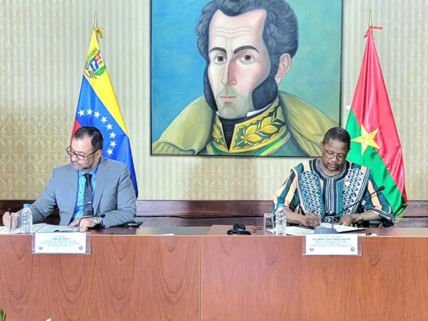 Burkina Faso - République Bolivarienne du Venezuela : signature d'accords de défense-sécurité, santé et commerce