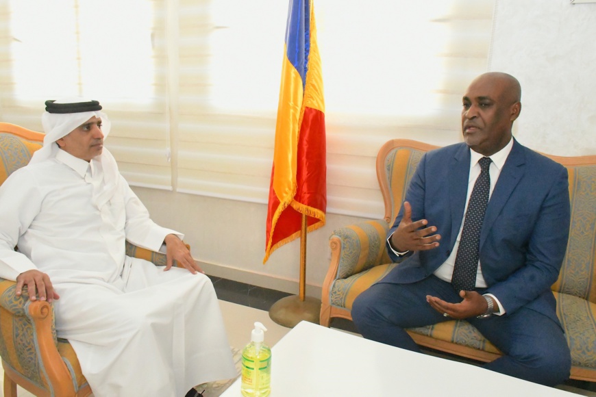 Tchad : L'ambassadeur du Qatar reçu par le ministre des Infrastructures et du Développement, Aziz Mahamat Saleh