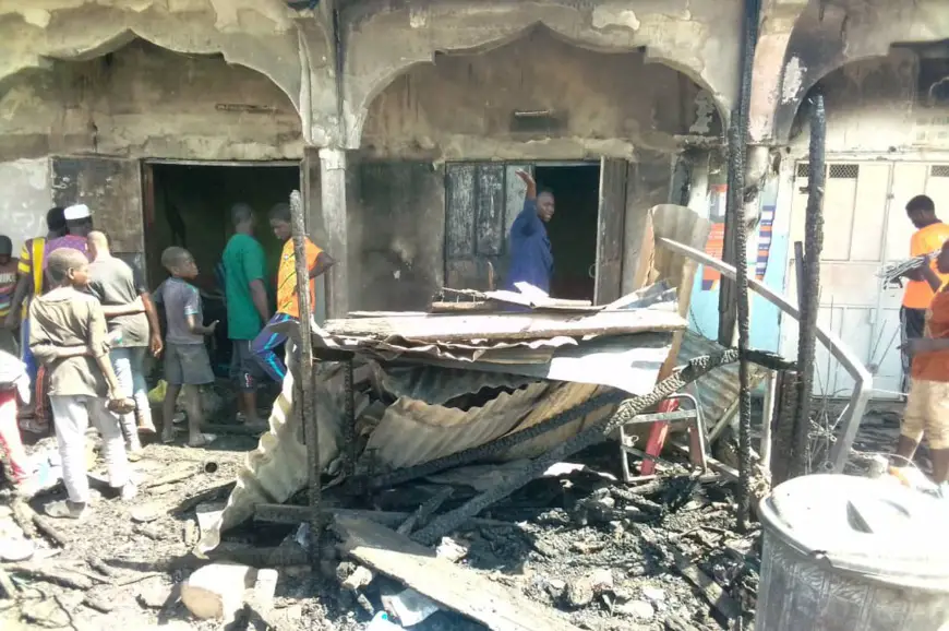 N'Djamena : un incendie a ravagé des restaurants et magasins près du rond-point Hamama