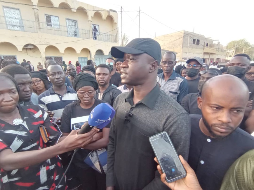 Tchad : meurtre du jeune blogueur Maruis, un hommage sur le lieu du crime Tchad : meurtre du jeune blogueur Maruis, un hommage sur le lieu du crime