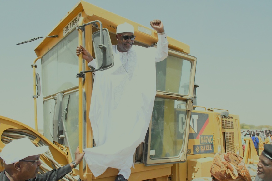 Tchad : Une route et un bac neuf pour le Chari Baguimi Tchad : Une route et un bac neuf pour le Chari Baguimi