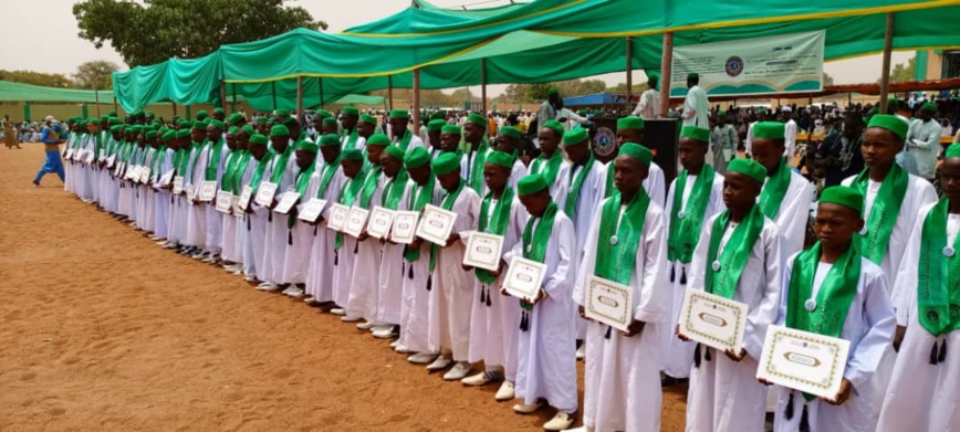 Tchad : remise de parchemins à 210 lauréats d’une Mabrouka de Sarh Tchad : remise de parchemins à 210 lauréats d’une Mabrouka de Sarh