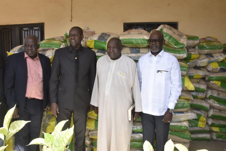 Mali : le président de la Transition soutient la communauté chrétienne Mali : le président de la Transition soutient la communauté chrétienne