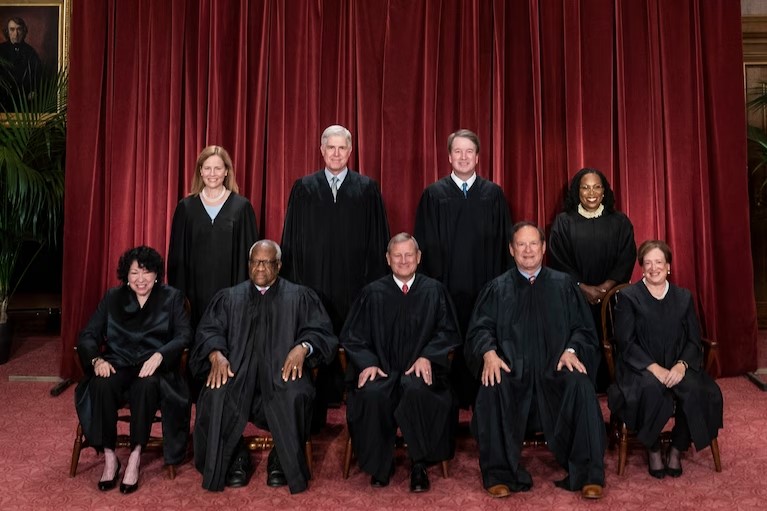 Les membres de la Cour suprême l'année dernière. Photo : Jabin Botsford/The Washington Post Les membres de la Cour suprême l'année dernière. Photo : Jabin Botsford/The Washington Post