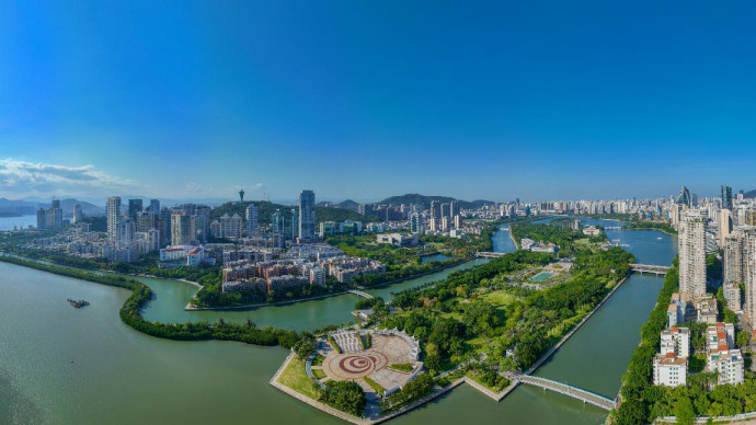 Photo taken in January 2024 shows the Yundang Lake in Xiamen, southeast China's Fujian province. (Photo by Chen Bo/People's Daily Online)