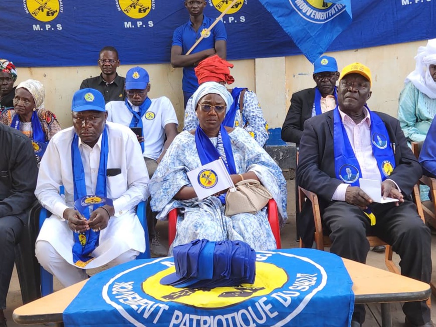 Eugénie Mbainaye : "Le MPS est en train d’aller aux élections, on ne peut faire qu’avec des chevaux qui vont courir" Eugénie Mbainaye : "Le MPS est en train d’aller aux élections, on ne peut faire qu’avec des chevaux qui vont courir"