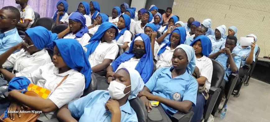 Tchad : la section SPE de N'Djamena incite les lycéennes aux filières d'ingénierie Tchad : la section SPE de N'Djamena incite les lycéennes aux filières d'ingénierie