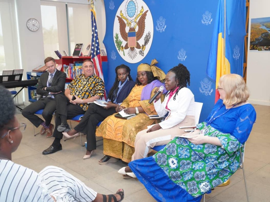 Favoriser le leadership féminin : retour sur la table ronde à l'ambassade des États-Unis au Tchad Favoriser le leadership féminin : retour sur la table ronde à l'ambassade des États-Unis au Tchad
