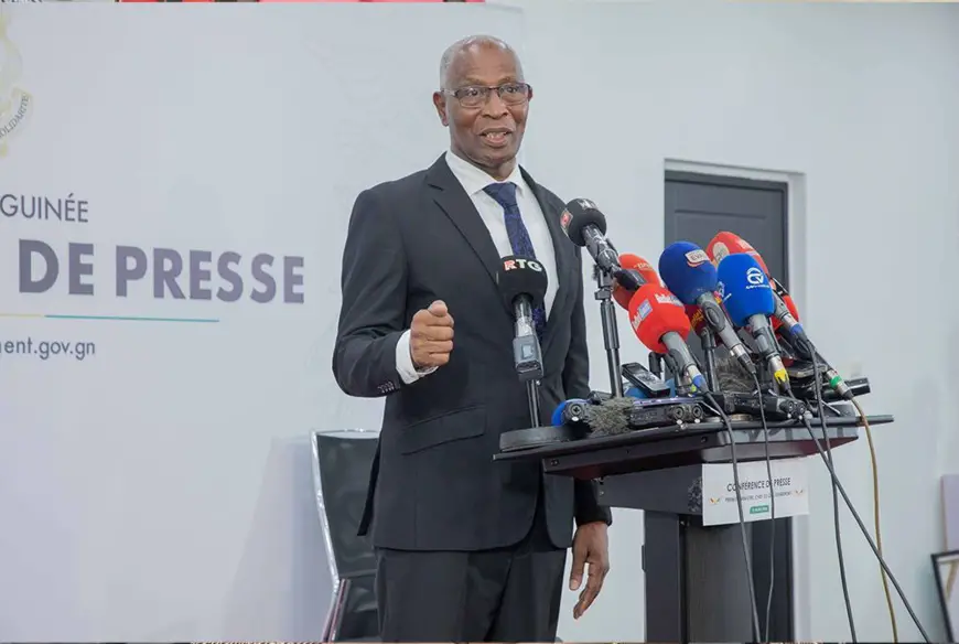 Guinée : le Premier ministre, Amadou Oury Bah, à pied d’œuvre pour résoudre la crise énergétique