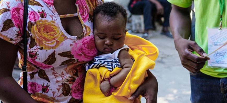 L'escalade de la violence dans la capitale haïtienne Port-au-Prince a forcé davantage de personnes à fuir leur domicile. © UNICEF/Herold Joseph