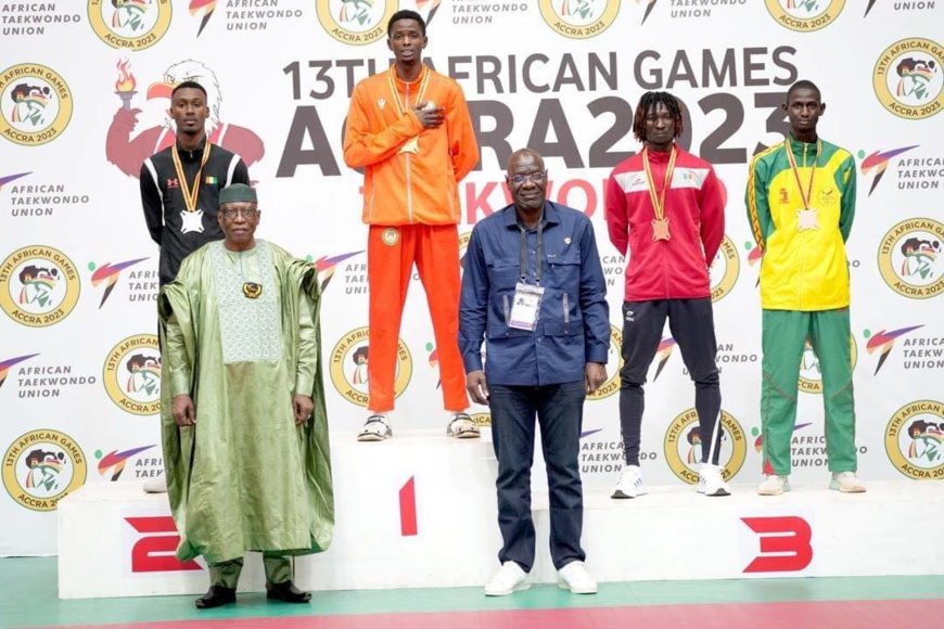 Le Tchad remporte une médaille de bronze aux Jeux Africains de Taekwondo : Betel Casimir honoré Le Tchad remporte une médaille de bronze aux Jeux Africains de Taekwondo : Betel Casimir honoré