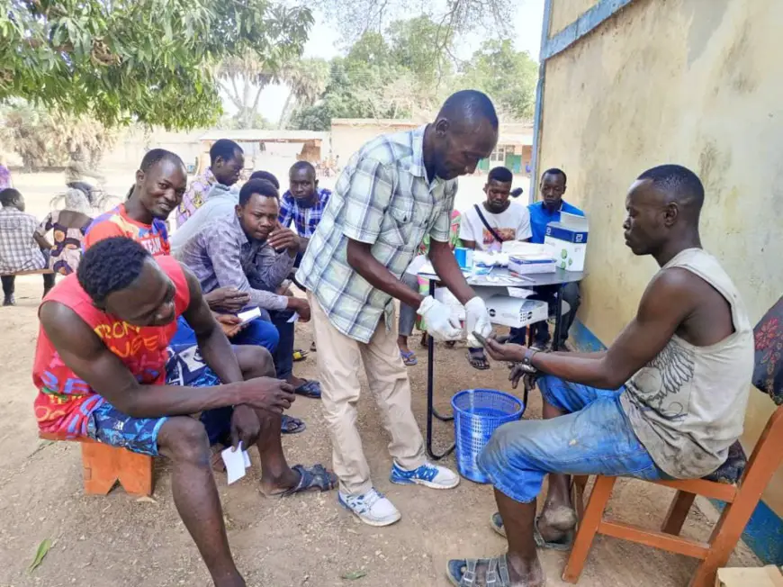 Tchad : Le Cadre des Jeunes Dirigeants pour le Développement Durable au Moyen-Chari sensibilise les jeunes de Sarh sur le VIH