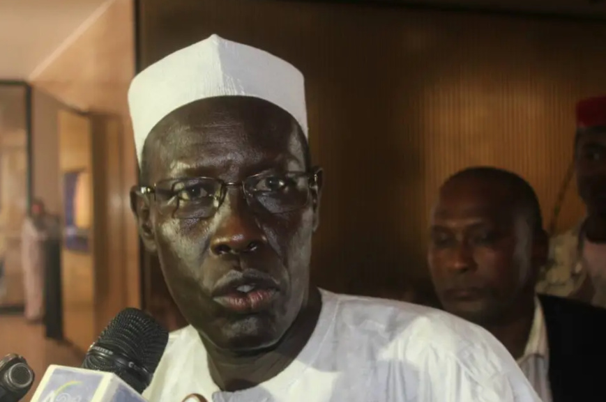 Tchad : "On a choisi des accompagnateurs. Personne ne s'attend à une élection sérieuse" (Ahmat Mahamat Hassan) Tchad : "On a choisi des accompagnateurs. Personne ne s'attend à une élection sérieuse" (Ahmat Mahamat Hassan)