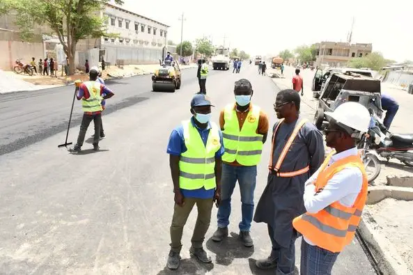 Tchad : Le directeur de la voirie urbaine inspecte les travaux de construction de la voie de contournement de Ndjamena