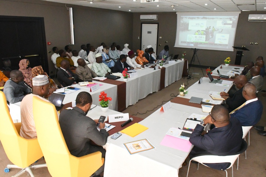 Tchad : Le dossier de la Route Transsaharienne refait surface sur la table du ministre des Infrastructures Tchad : Le dossier de la Route Transsaharienne refait surface sur la table du ministre des Infrastructures