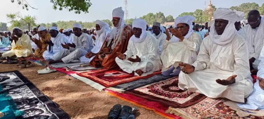 Tchad : les fidèles musulmans de la ville de Sarh célèbrent la fête de Ramadan Tchad : les fidèles musulmans de la ville de Sarh célèbrent la fête de Ramadan