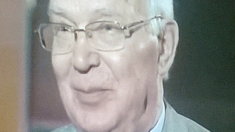 Kadhafi avait proposé à Brejnev de se convertir à l'islam moyennant 2 milliards de dollars Kadhafi avait proposé à Brejnev de se convertir à l'islam moyennant 2 milliards de dollars