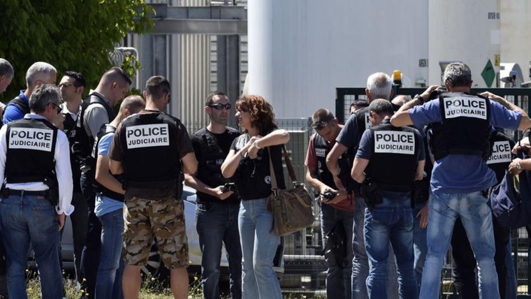 France: Attentat en Isère, l'Etat Islamique serait derrière France: Attentat en Isère, l'Etat Islamique serait derrière