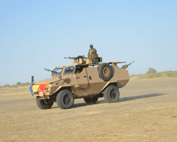 Un blindé de l'armée tchadienne engagé dans la lutte contre Boko Haram au Nord du Nigeria. Crédit photo : Présidence Tchad Un blindé de l'armée tchadienne engagé dans la lutte contre Boko Haram au Nord du Nigeria. Crédit photo : Présidence Tchad