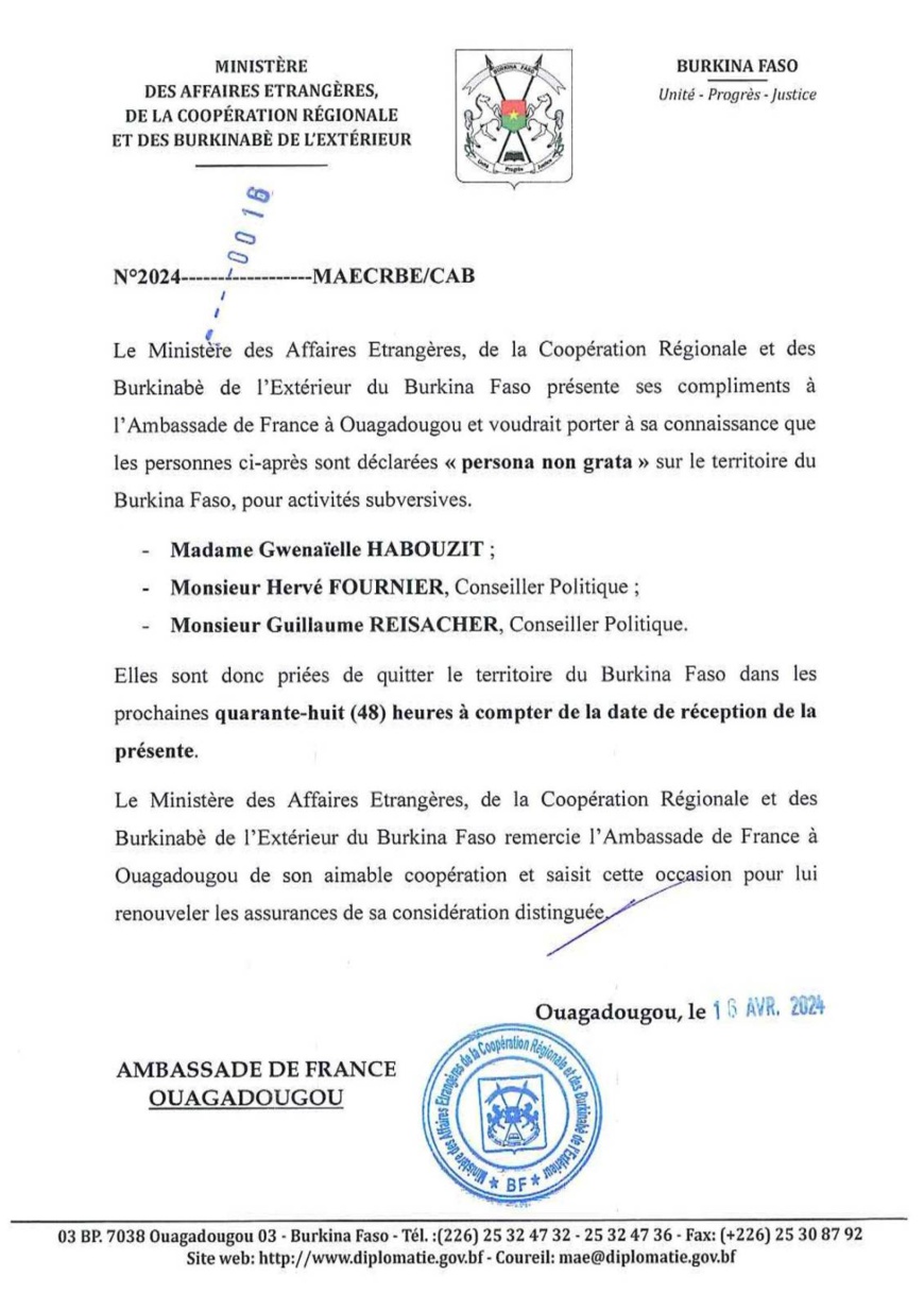 Burkina Faso : Trois diplomates français sommés de quitter le territoire burkinabè Burkina Faso : Trois diplomates français sommés de quitter le territoire burkinabè