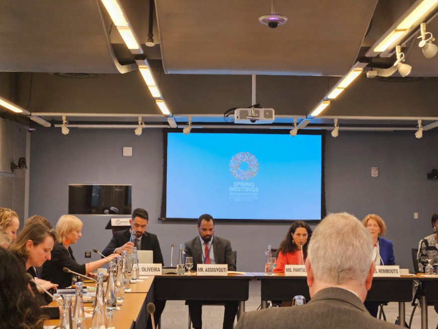 Le Tchad représenté à la réunion de printemps du Fonds monétaire international et de la Banque mondiale Le Tchad représenté à la réunion de printemps du Fonds monétaire international et de la Banque mondiale