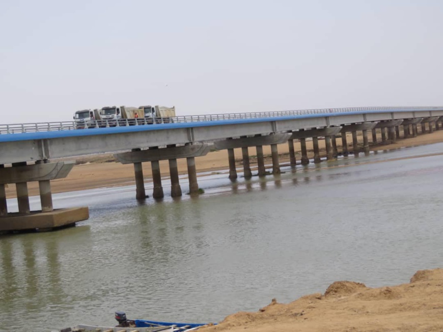Le pont sur le fleuve Logone entre le Tchad et le Cameroun est quasiment achevé : ouverture prévue pour les prochaines semaines Le pont sur le fleuve Logone entre le Tchad et le Cameroun est quasiment achevé : ouverture prévue pour les prochaines semaines