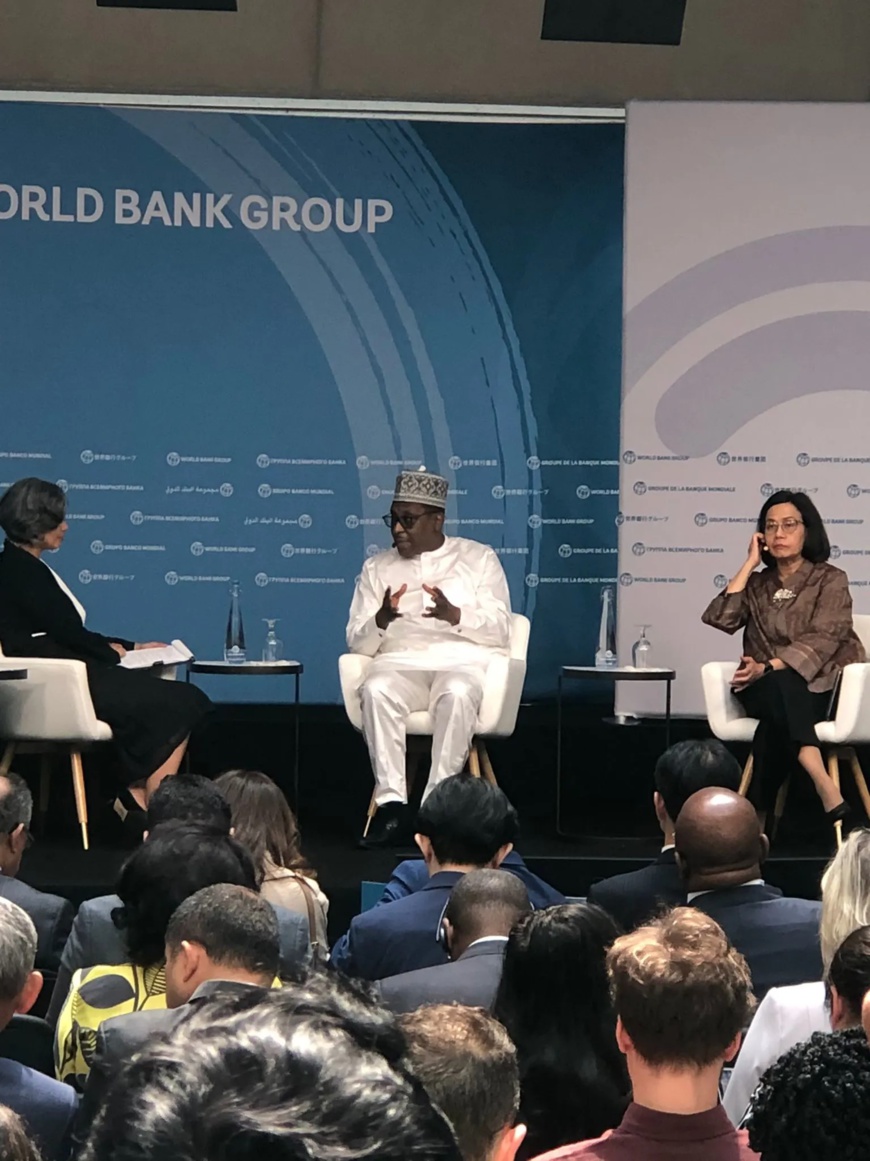 Le ministre nigérian de la Santé, le Dr Muhammad Ali Pate, répond aux questions lors de la session. Le ministre nigérian de la Santé, le Dr Muhammad Ali Pate, répond aux questions lors de la session.