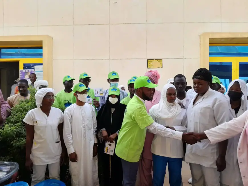 Tchad : 'La Voix du Peuple' en campagne de proximité à l'hôpital Mère et Enfants pour MIDI