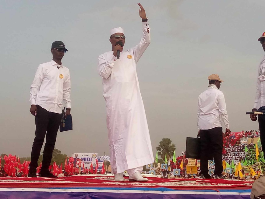 Tchad : MIDI anime son meeting à Moundou Tchad : MIDI anime son meeting à Moundou