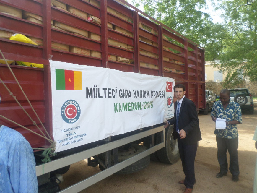 Murat,le président d'Acamas présentant l'offre Turque Murat,le président d'Acamas présentant l'offre Turque