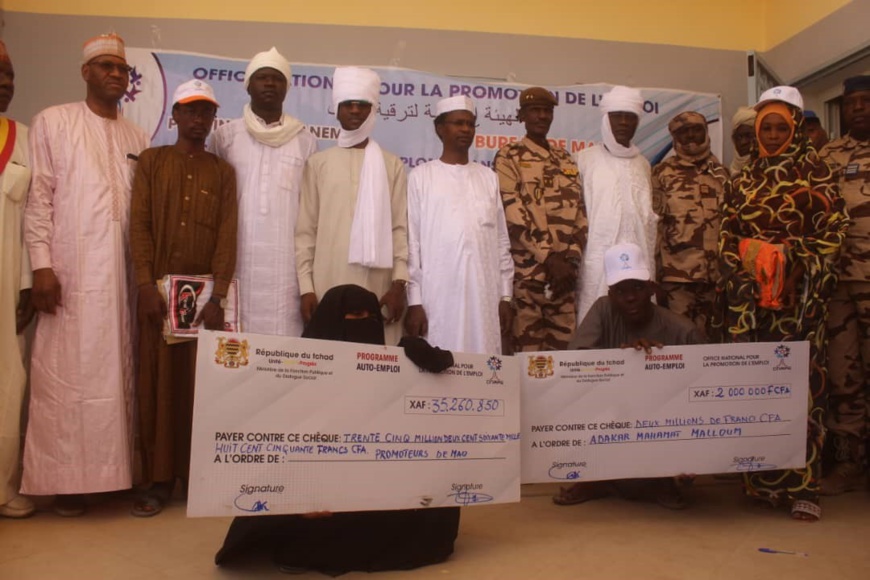 Tchad : 20 jeunes de Mao bénéficient des chèques de l'ONAPE Tchad : 20 jeunes de Mao bénéficient des chèques de l'ONAPE
