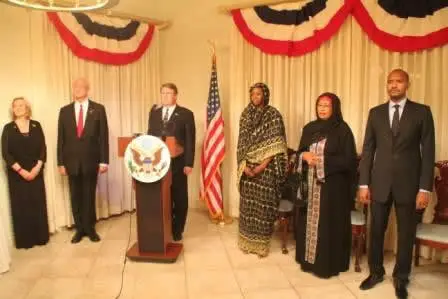 L’Ambassade des Etats-Unis d’Amérique au Tchad a offert le 03 juillet 2015, une réception à la veille de la fête du 239èmes anniversaire de l’indépendance de l’Amérique, célébré chaque 4 juillet, au sein de la chancellerie.