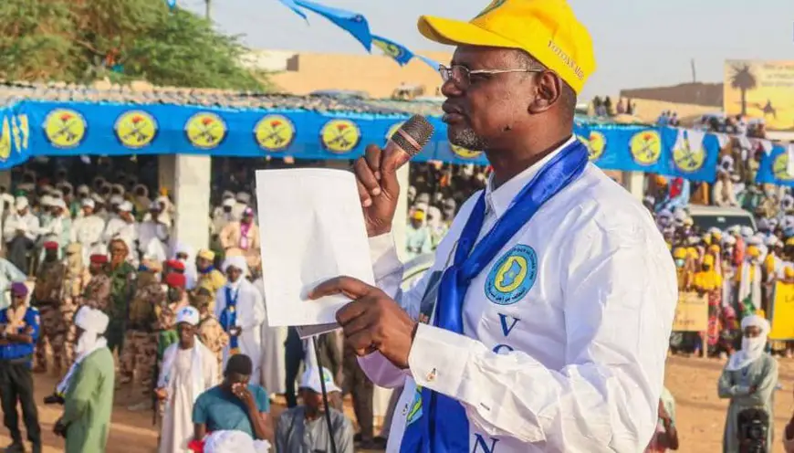 Coalition 'Un Tchad Uni' : Dr Mahamat Guindé mobilise la population pour l'unité à Kirdimi et Faya