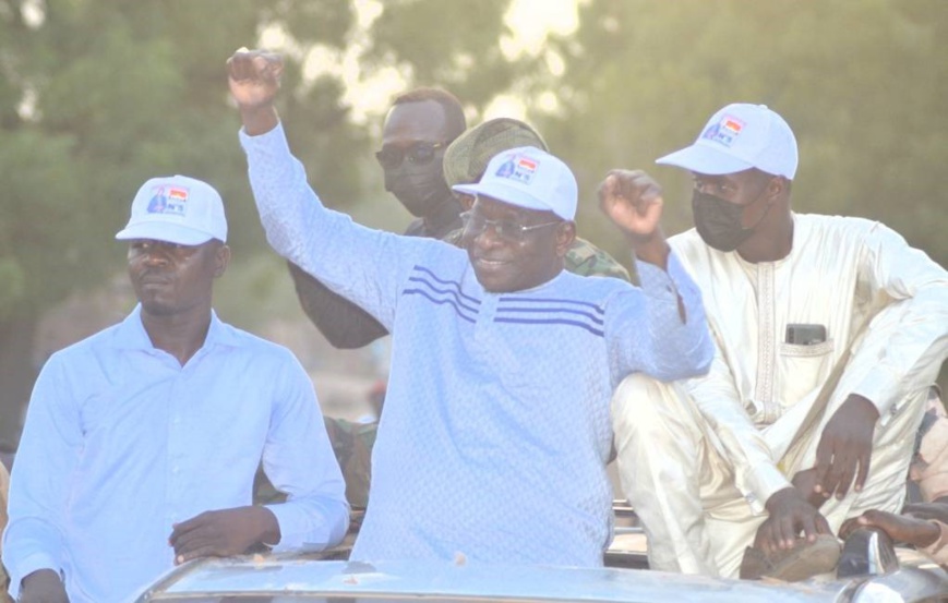 Présidentielle : Me Bongoro Théophile accueilli triomphalement à Gounou Présidentielle : Me Bongoro Théophile accueilli triomphalement à Gounou