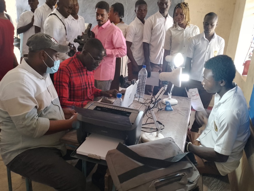 Tchad – Baccalauréat 2024 : L’équipe d’enrôlement sera ce 4 mai dans les camps de réfugiés de Kalambari ainsi que dans le camp de Guilmey à Farcha Tchad – Baccalauréat 2024 : L’équipe d’enrôlement sera ce 4 mai dans les camps de réfugiés de Kalambari ainsi que dans le camp de Guilmey à Farcha