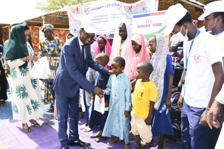 Tchad : une initiative de santé bucco-dentaire pour les écoles de N'Djamena Tchad : une initiative de santé bucco-dentaire pour les écoles de N'Djamena