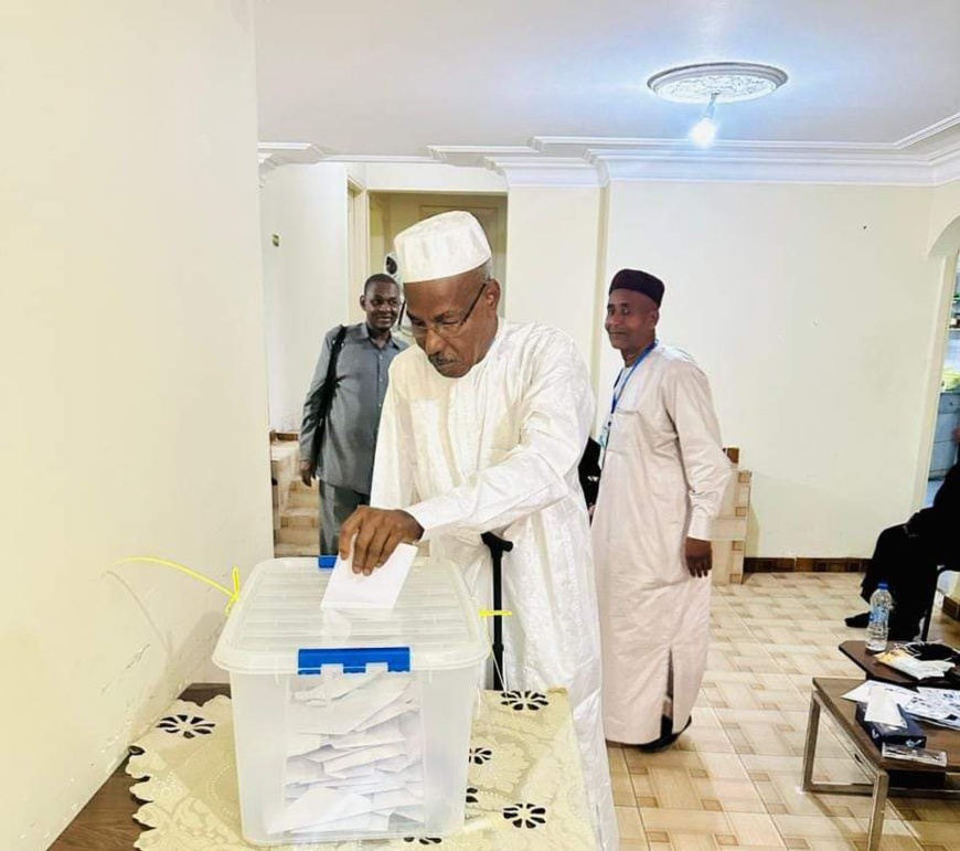 Présidentielle au Tchad : Le président de l'UFDD, général Mahamat Nouri, a voté en Égypte