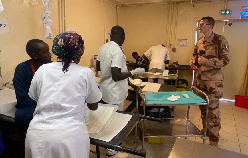 Tchad : la base Adji Kosseï est un pilier de l’assistance médicale française Tchad : la base Adji Kosseï est un pilier de l’assistance médicale française