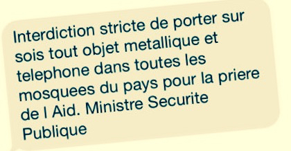 Tchad : Les téléphones et objets métalliques interdits dans toutes les mosquées Tchad : Les téléphones et objets métalliques interdits dans toutes les mosquées
