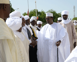 Tchad : Devant le chef de l'Etat, l'Imam de la grande mosquée fustige la corruption Tchad : Devant le chef de l'Etat, l'Imam de la grande mosquée fustige la corruption