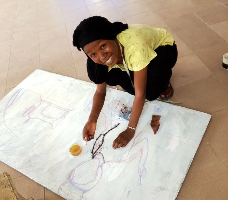 Tchad - Kdi Dream : Une créatrice visionnaire Tchadienne qui sublime les déchets en art Tchad - Kdi Dream : Une créatrice visionnaire Tchadienne qui sublime les déchets en art