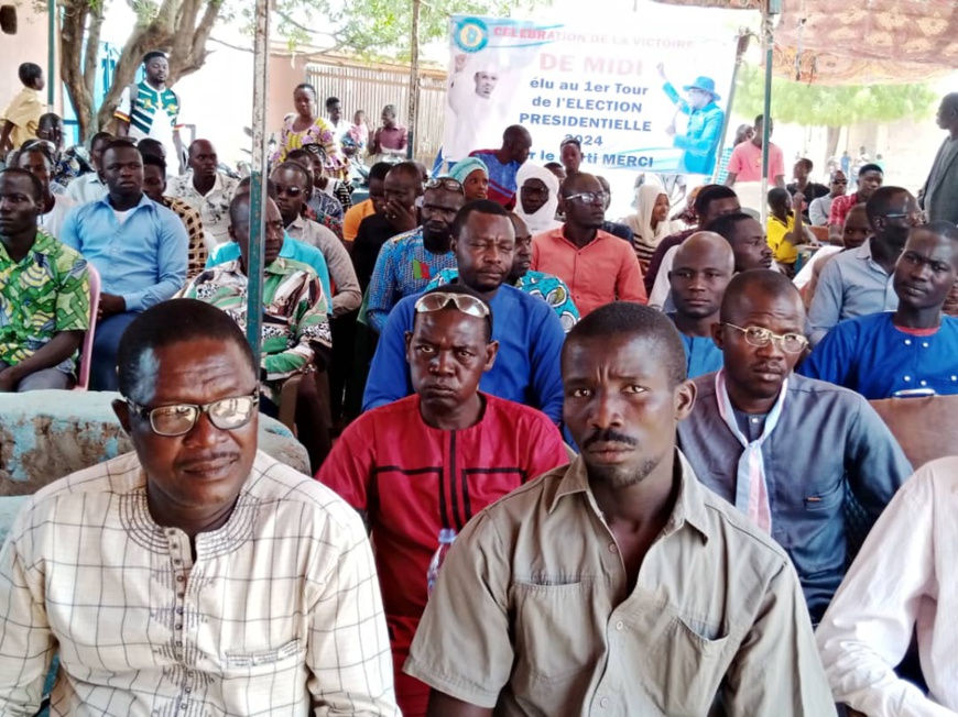 Tchad : le parti MERCI organise une cérémonie en l’honneur du président élu Tchad : le parti MERCI organise une cérémonie en l’honneur du président élu